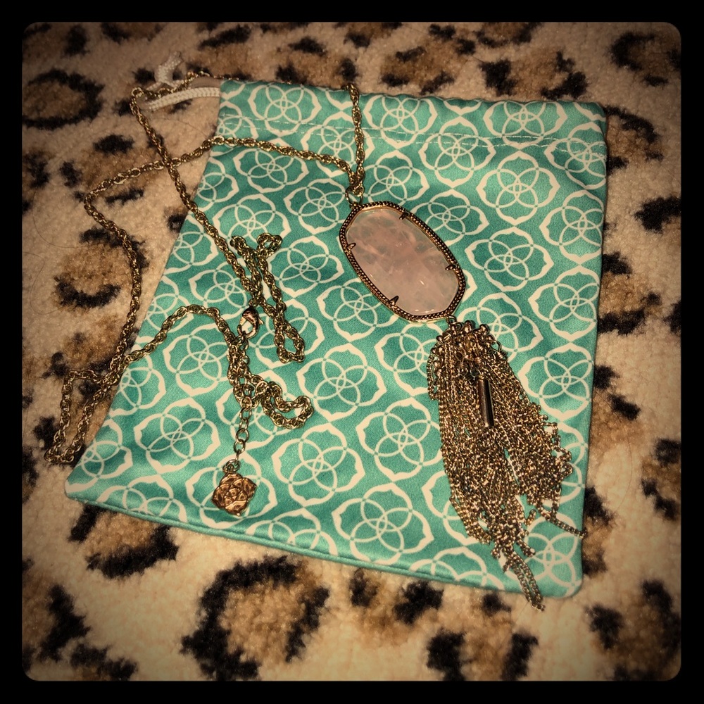 KS “Rayne” long necklace in gold.